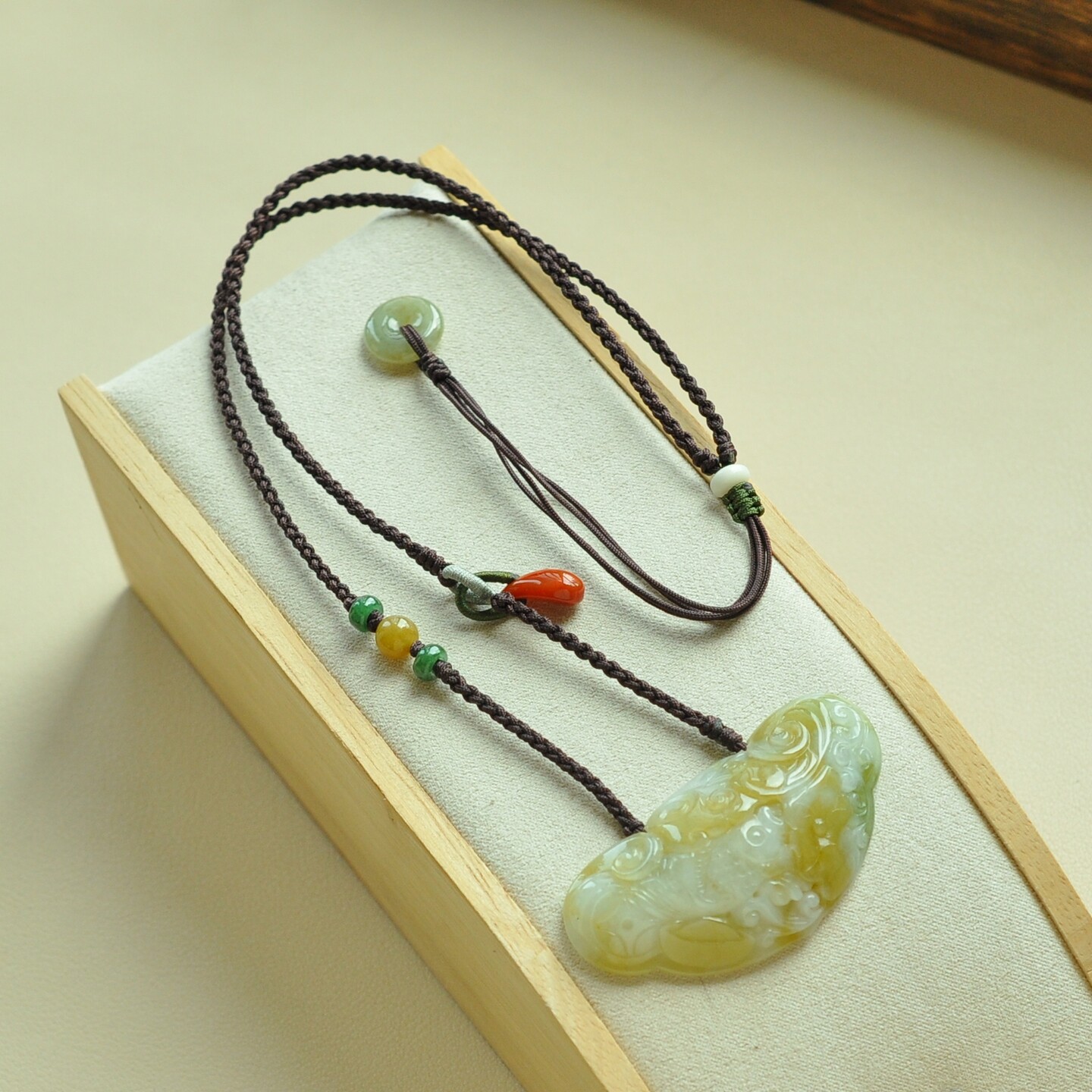 mk36老坑冰润天然黄翡仿古雕如意平安锁保真缅甸A货翡翠吊坠配绳