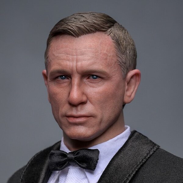 兵人1/6hottoys007无暇赴死