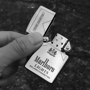 防风煤油打火机个性创意老式金属耐用永久滑轮打火机网红男士礼物