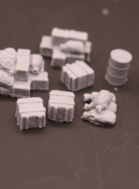 1/72树脂材质素体白模   木箱，油桶，物资补品C5