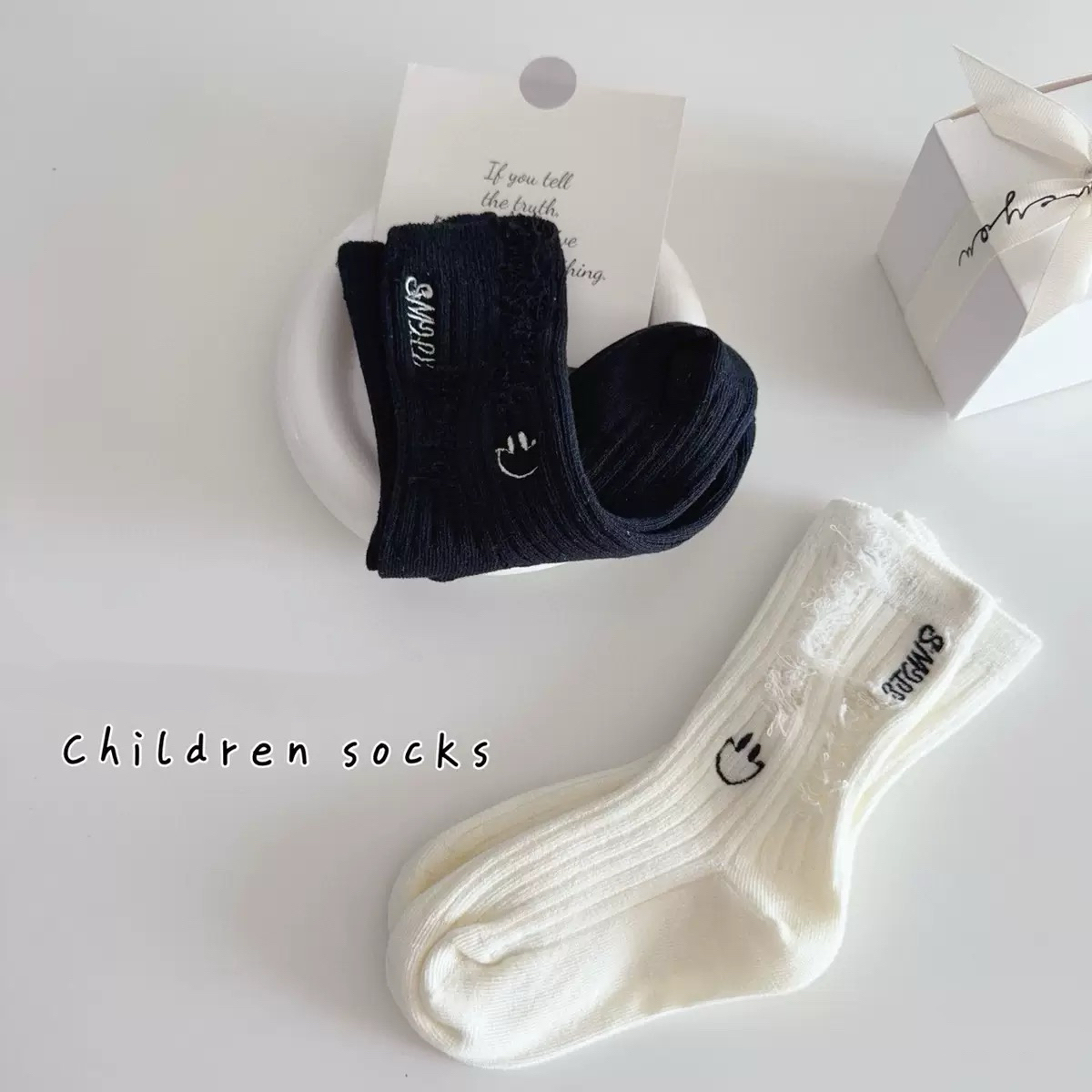 韩版刺绣字母笑脸破洞潮袜儿童中筒袜网红简约百搭堆堆袜乞丐袜子