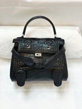 纯手缝收藏级Kellydoll美洲鳄鱼皮琉璃蓝凯莉千禧娃娃手提迷你包