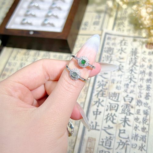 危地马拉天然蓝水翡翠镶嵌女戒冰种阳绿可开口调节轻奢感气质指环