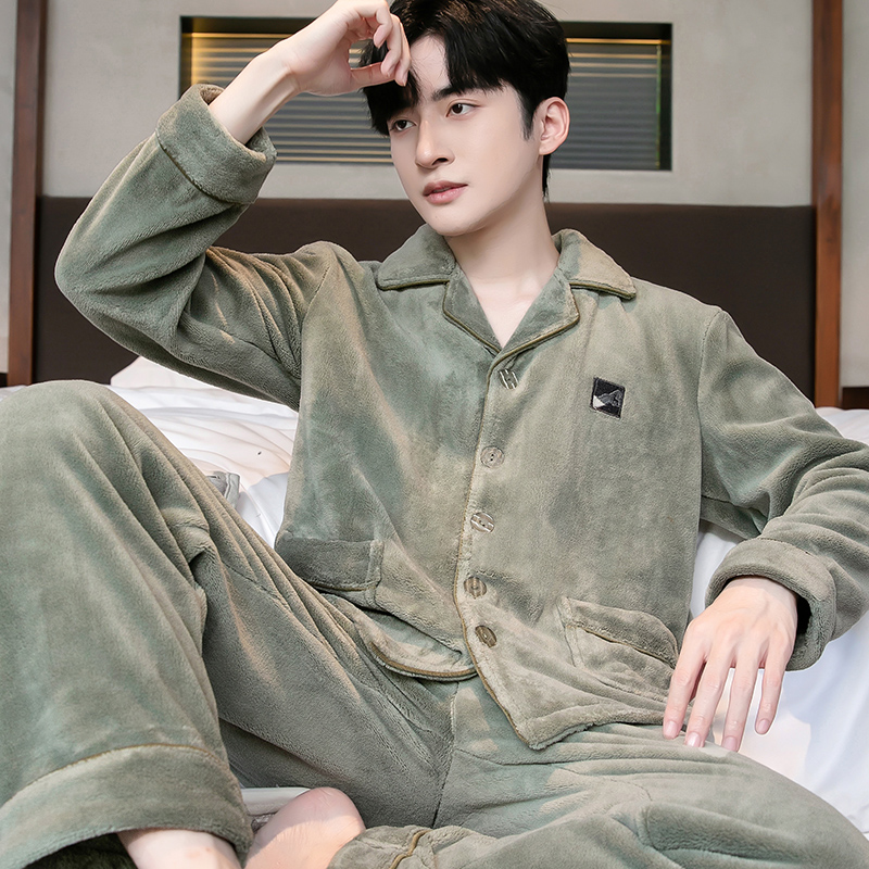 新款长袖加厚保暖法兰绒男士睡衣