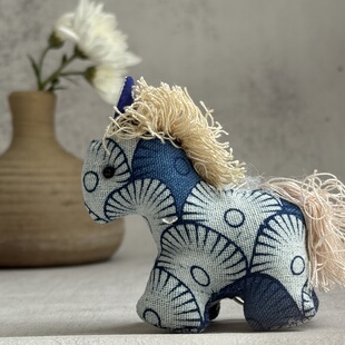 2026扎染花小马挂件手工布艺挂饰可爱生肖马挂件马到成功马上有钱