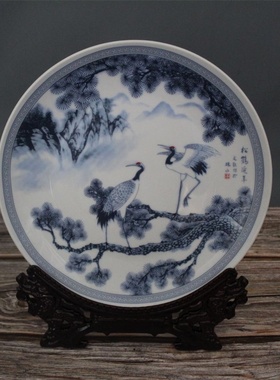 景德镇乾隆粉彩松鹤延年盘子摆件