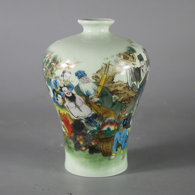 仿古风陶瓷同治粉彩八仙展柜梅瓶