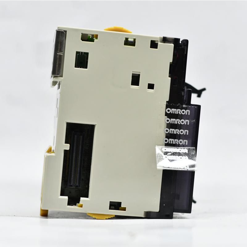 全新CPU欧姆龙CJ1M-CPU11