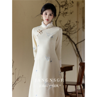 江南司造丨旗袍新中式小个子麂皮绒加绒绣花改良版2025冬季保暖