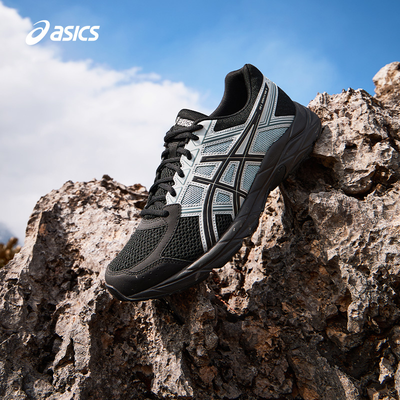 亚瑟士男子缓震透气跑步鞋