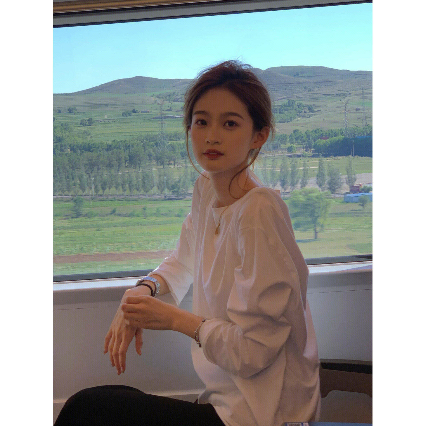 品牌折扣正品女装断码清仓特价不能退换白色长袖T恤女士秋季新款