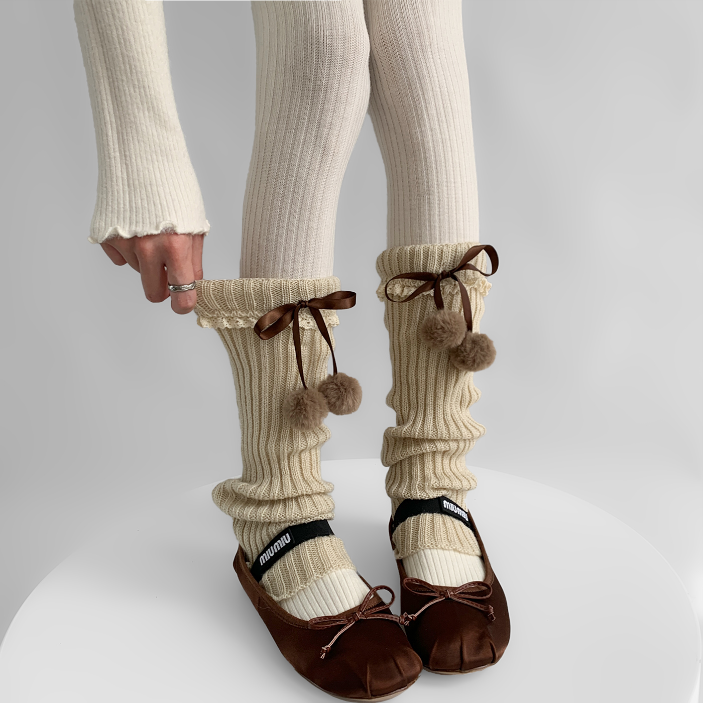 夜间教习室日系甜美可爱毛球袜套