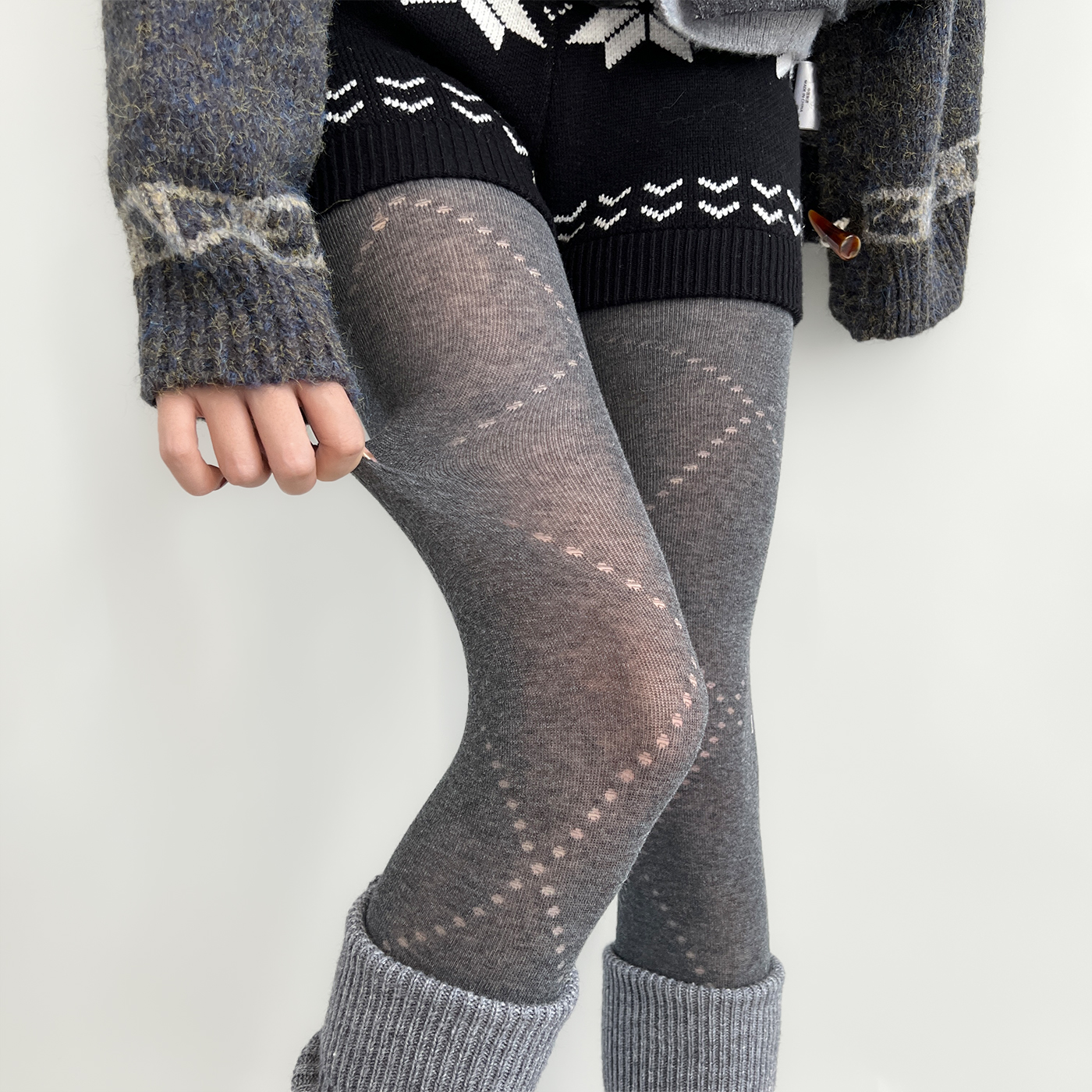 夜间教习室灰色连裤袜女秋冬款格雷系显瘦袜子复古菱格镂空打底裤