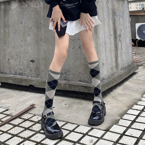 夜间菱格中筒复古英伦风小腿袜