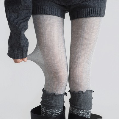 夜间教习室灰色打底裤女春秋款百搭外穿黑色袜子竖纹连裤袜配靴子