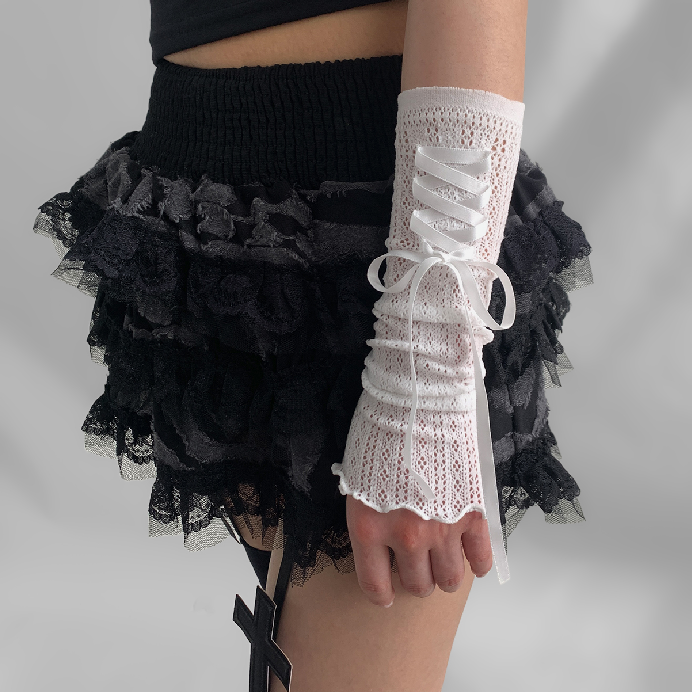 夜间教习室袖套女夏薄款蝴蝶结袜套洛丽塔镂空网眼白色防晒手臂套