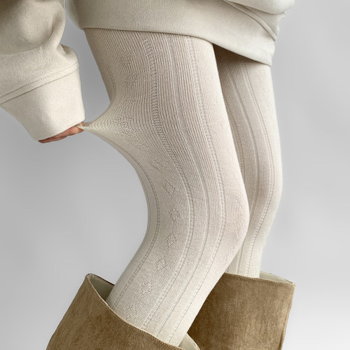 夜间教习室白色连裤袜女春秋款竖纹复古菱格百搭外穿打底裤配靴子