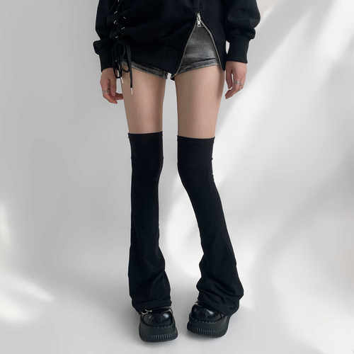 夜间教习室纯色微压显瘦长筒袜套