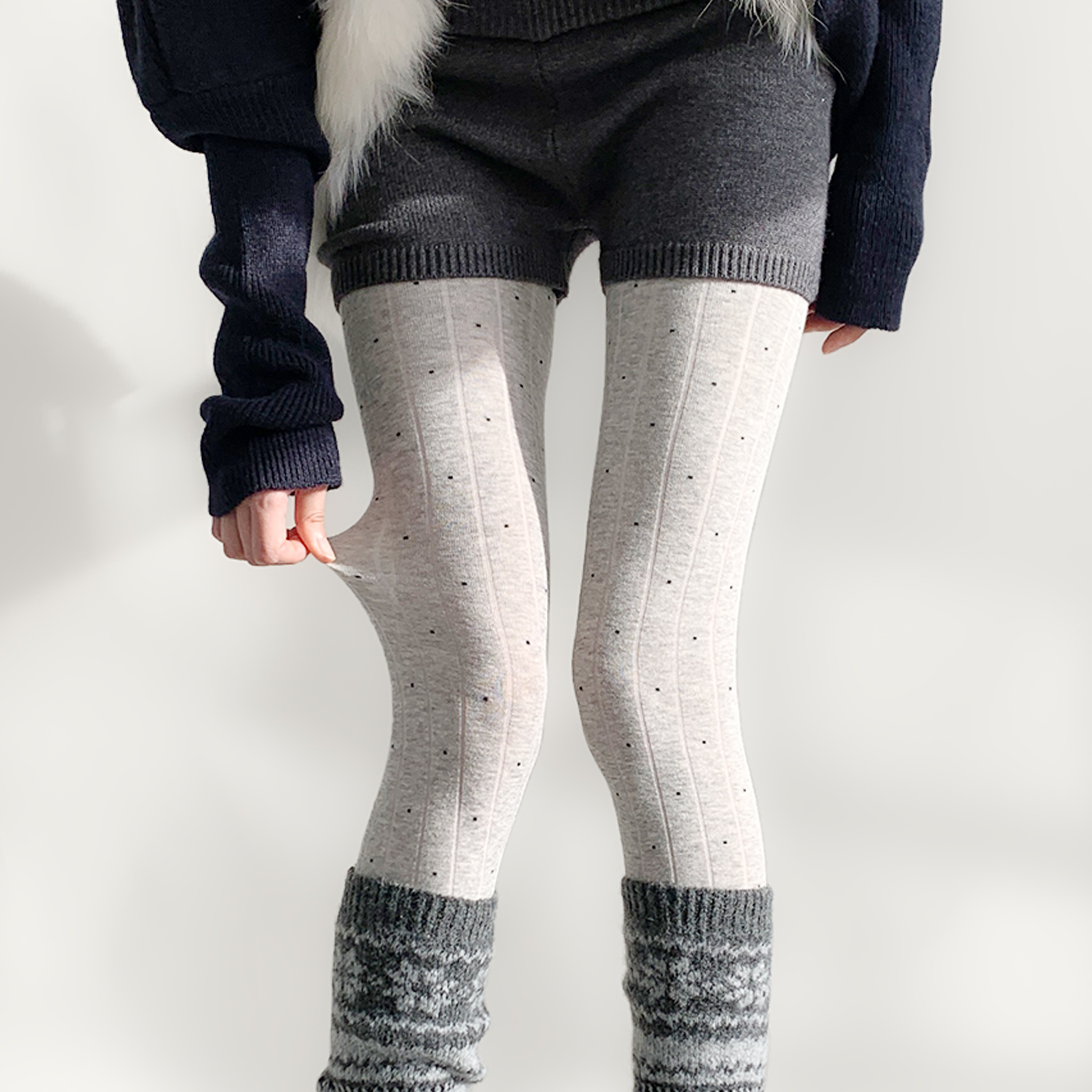 夜间教习室灰色连裤袜女秋冬格雷系复古波点显瘦竖条纹外穿打底裤