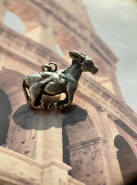 伦敦买回，古董纯银吊坠古神兽吊坠，尺寸2.9*1.8cm重10克