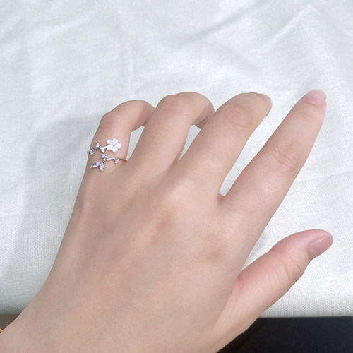 bling！山茶花纯银戒指可尾戒