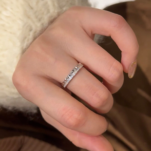 高级纯银菱格戒指铂金色半钻半素满天星特小尾戒小指女时尚送礼物