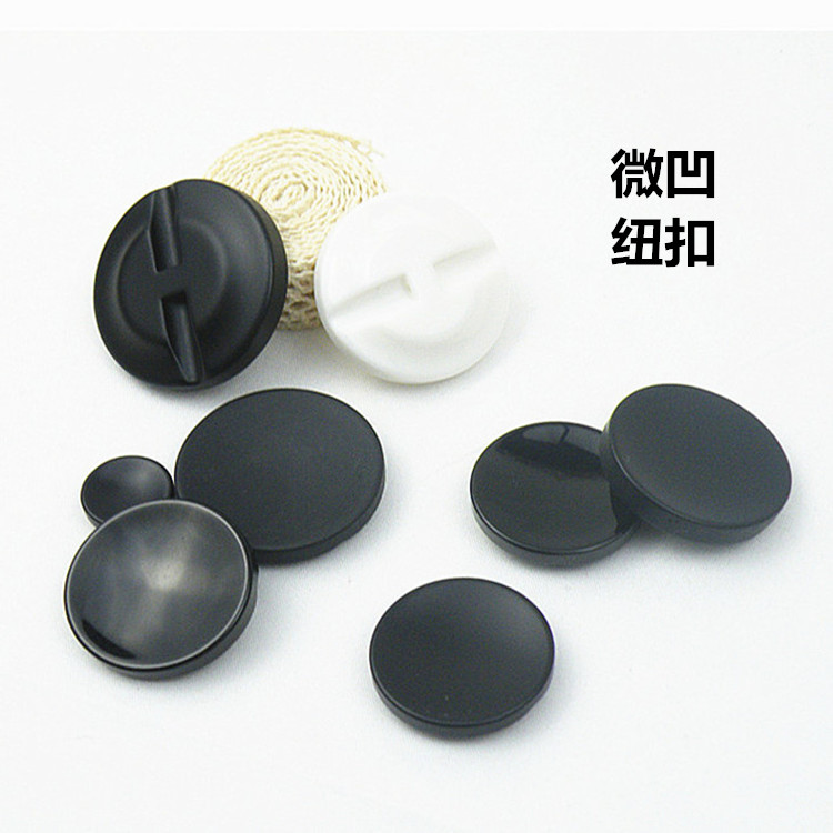 黑色纽扣羊绒毛呢大衣男女配件