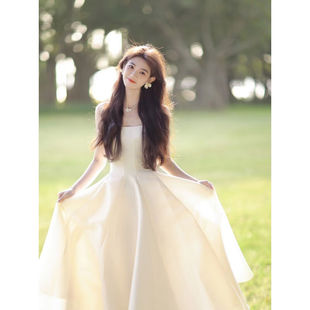 妍莉芬（yanlifen）法式在逃公主吊带连衣裙女2023夏季新款订婚礼