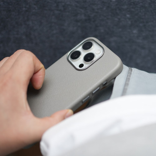 磁吸牛皮苹果简约iPhone15系列