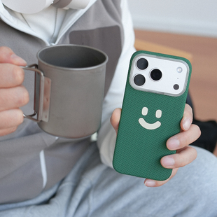 阿慕良品MESAP首发原创裸嵌笑脸绿色凯夫拉纤影系列芳纶纤维轻薄手机壳适用于 iPhone 17 Pro/Pro Max