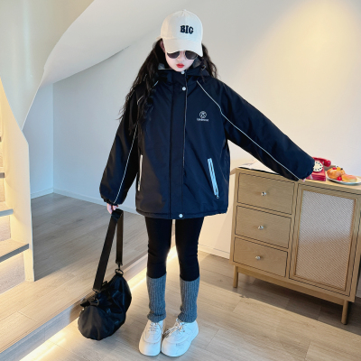 女童加绒外套冬季2025新款儿童加厚冲锋衣大童女孩超好看冬装棉服