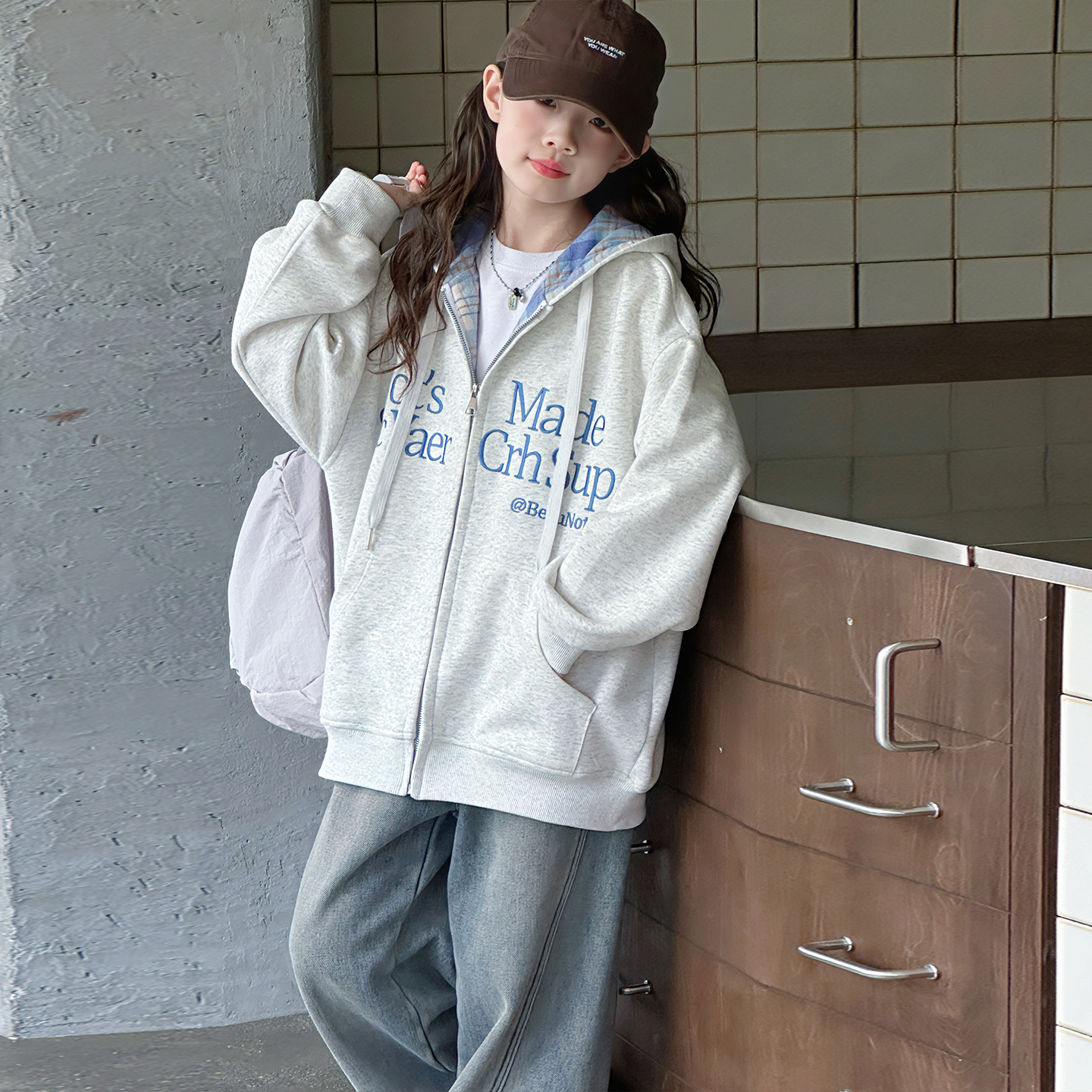 女童外套春秋款2025新款儿童洋气女孩早秋上衣女大童秋季卫衣开衫