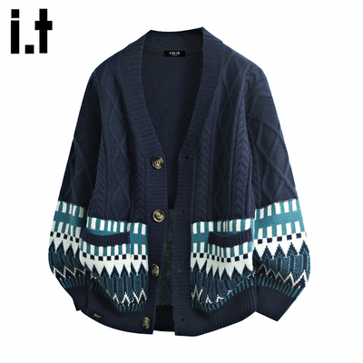 日系复古菱格V领开衫毛衣男