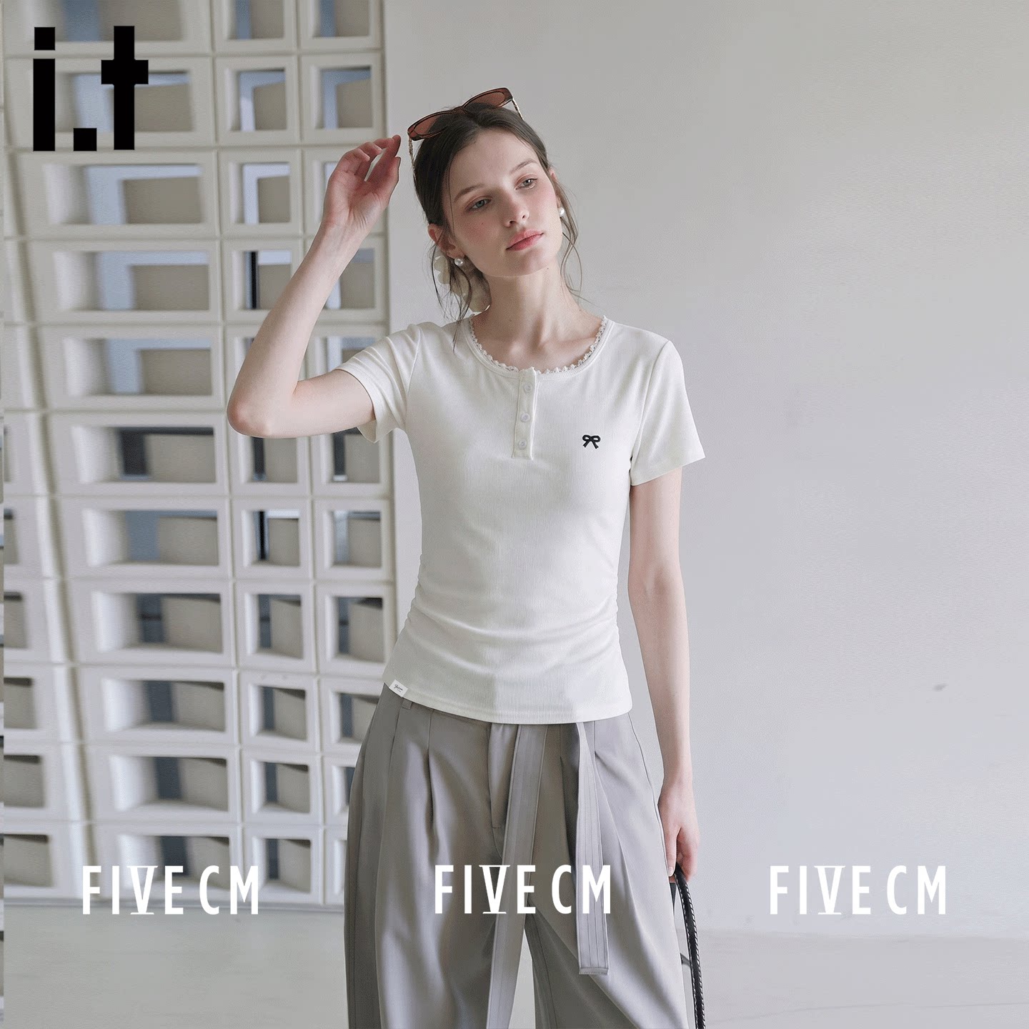 itFIVECM白色花边圆领短袖T恤女