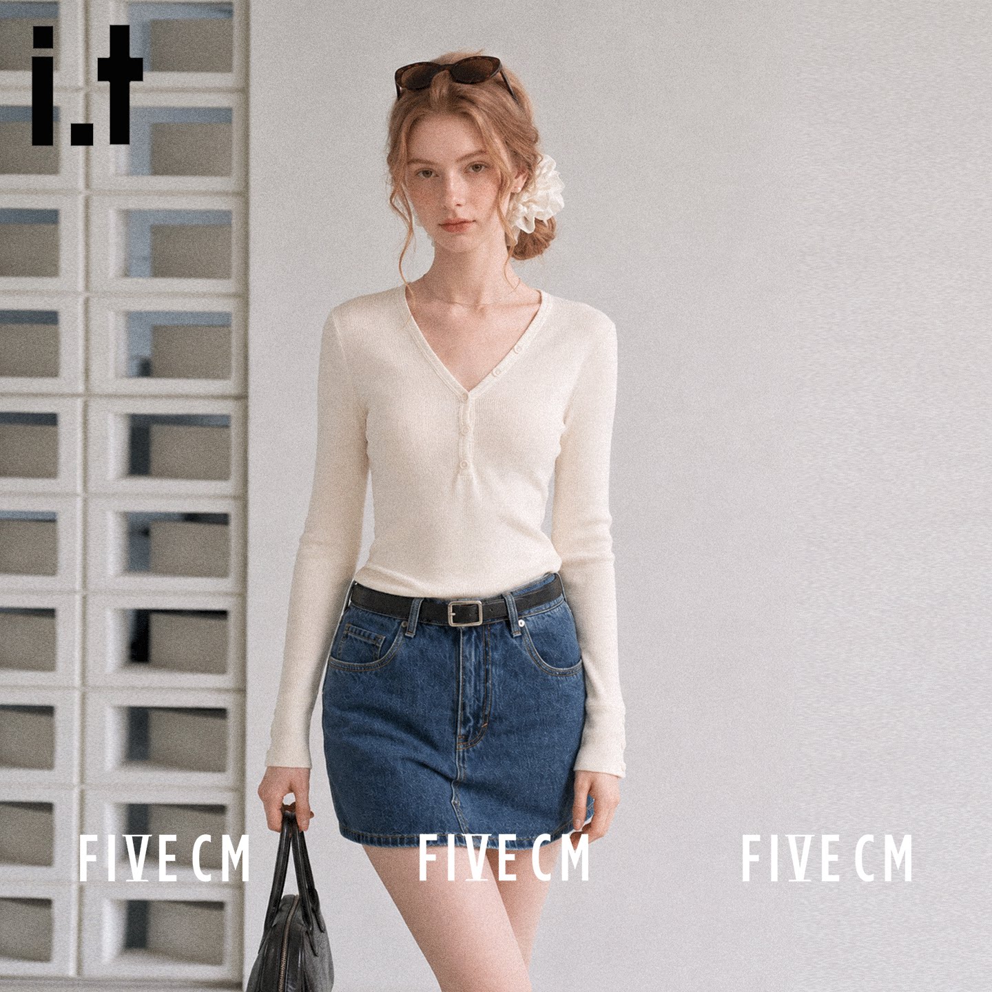 itFIVECM韩系半扣V领长袖T恤女
