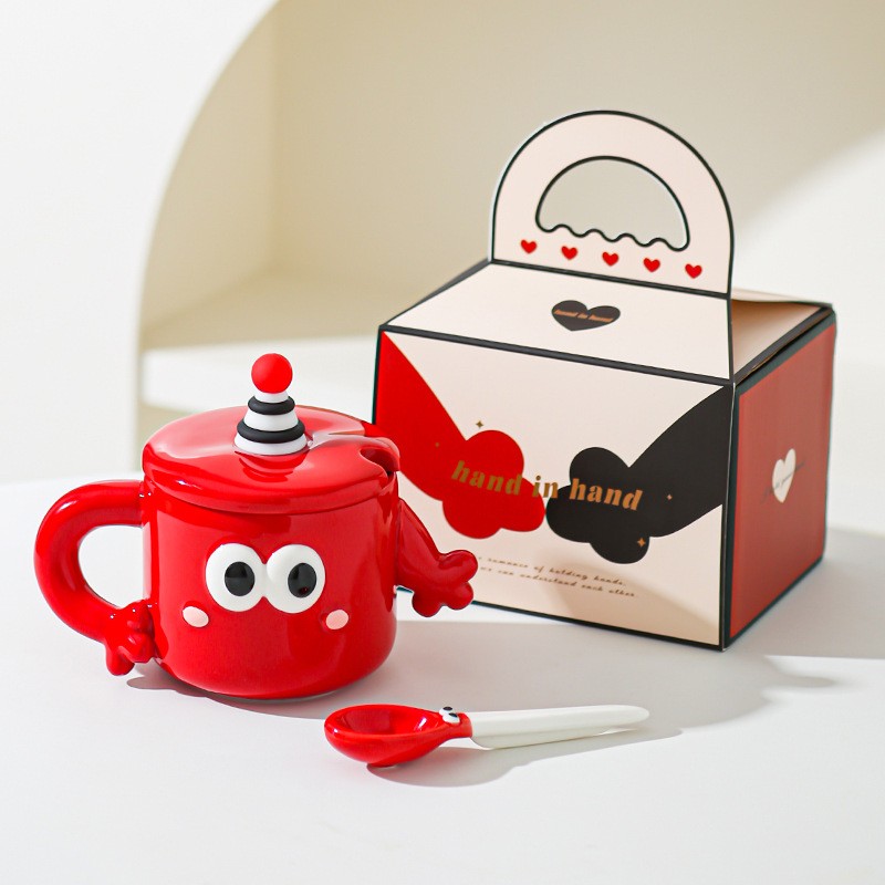 进口牵手杯情侣陶瓷杯礼盒装搞怪马克杯带盖家用小众水杯结婚礼物
