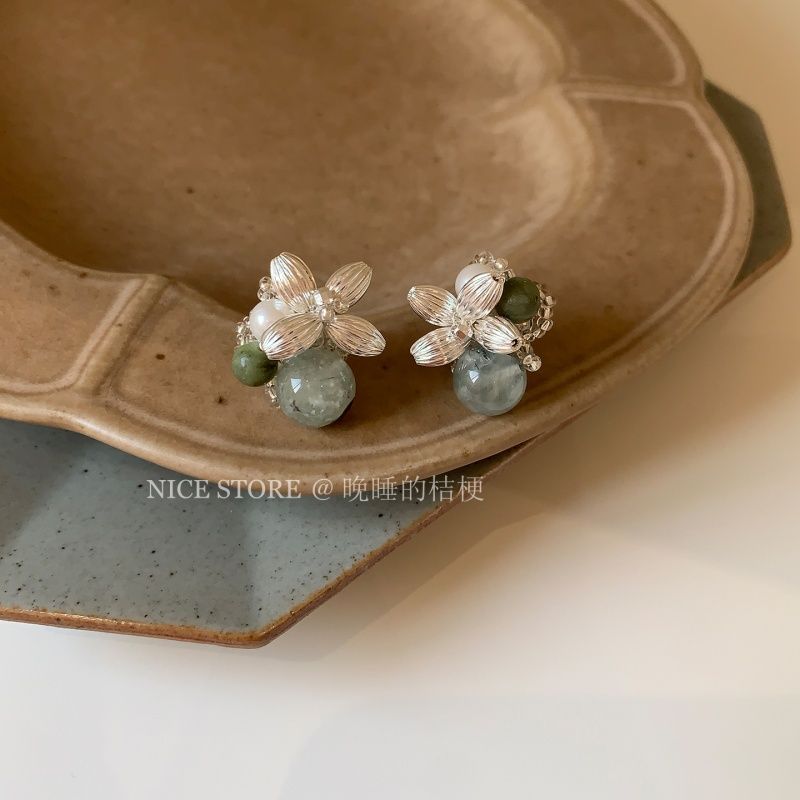 进口晚睡的桔梗「春日鸢」新中式复古花球天然石耳钉冷淡小众百搭