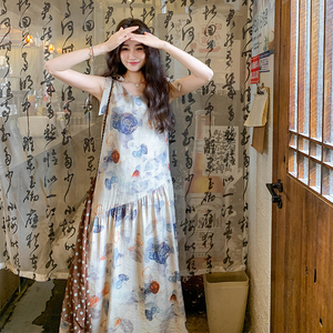 度假风水墨印花无袖连衣裙女2025夏新款独特漂亮法式气质背心长裙图片
