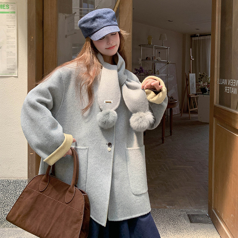 灰色学院风围巾双面羊绒大衣女2025冬新款韩系小个子宽松毛呢外套图片
