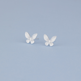 s925纯银蝴蝶耳钉女简约通勤小清新气质耳环甜美小众设计感耳饰潮