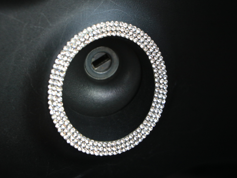 奔驰启动装饰贴钥匙孔