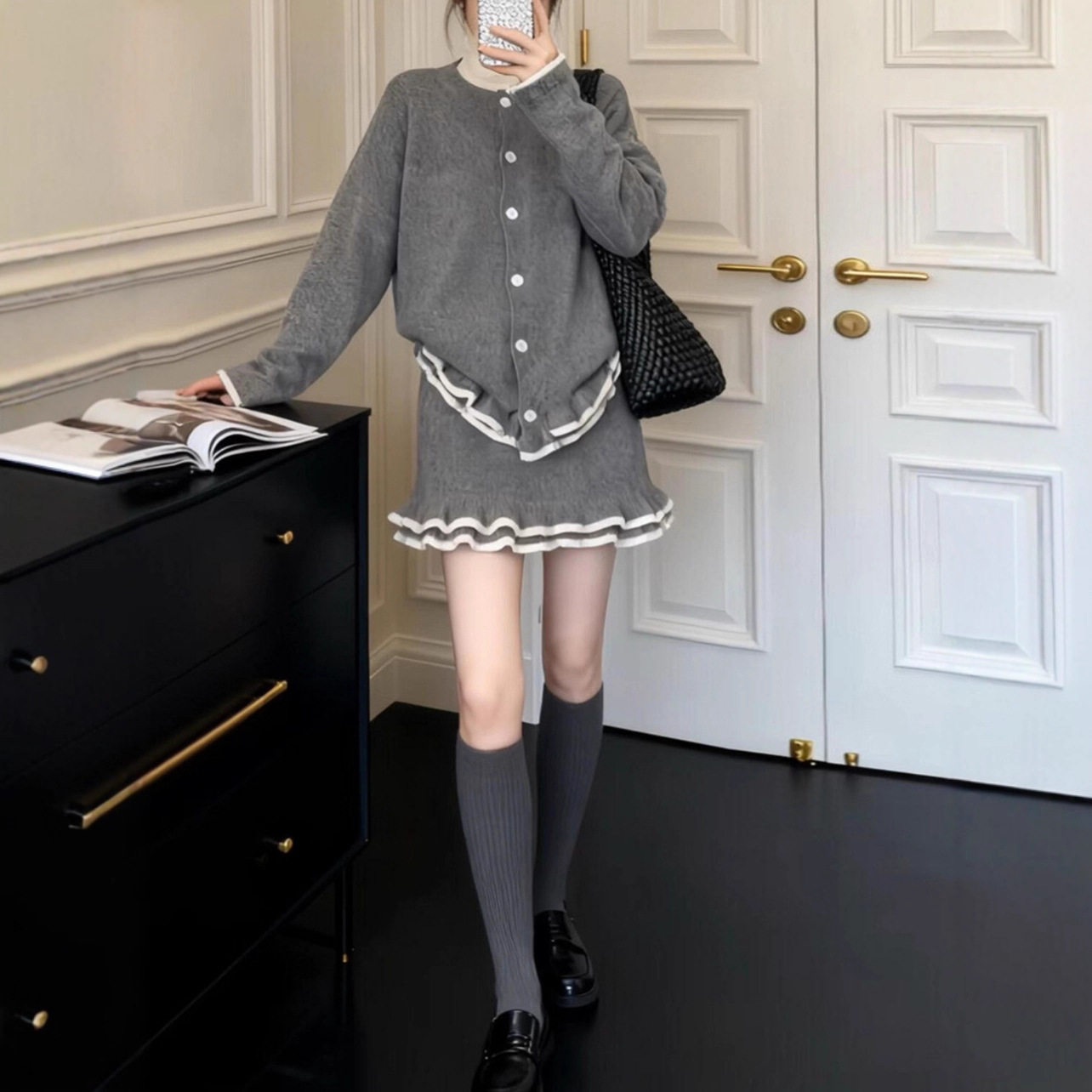 灰色针织毛衣套装裙子女秋冬季2025新款小个子香风韩系穿搭一整套