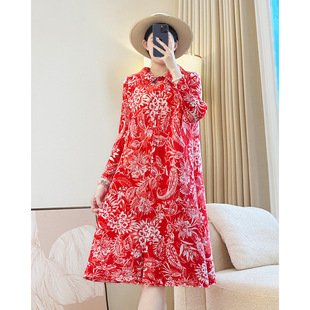 红色连衣裙新中式宫廷风印花宽松三宅褶皱母亲节妈妈裙子