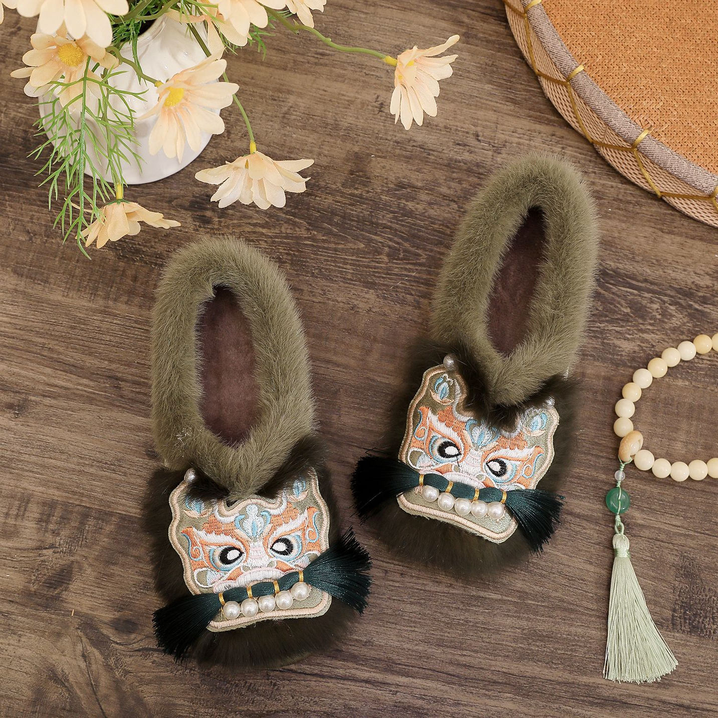 虎头鞋民族风绣花鞋女圆头平底