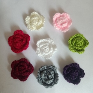 手钩毛线花朵手工编织玫瑰花3cm针织山茶花胸花服装饰品配件