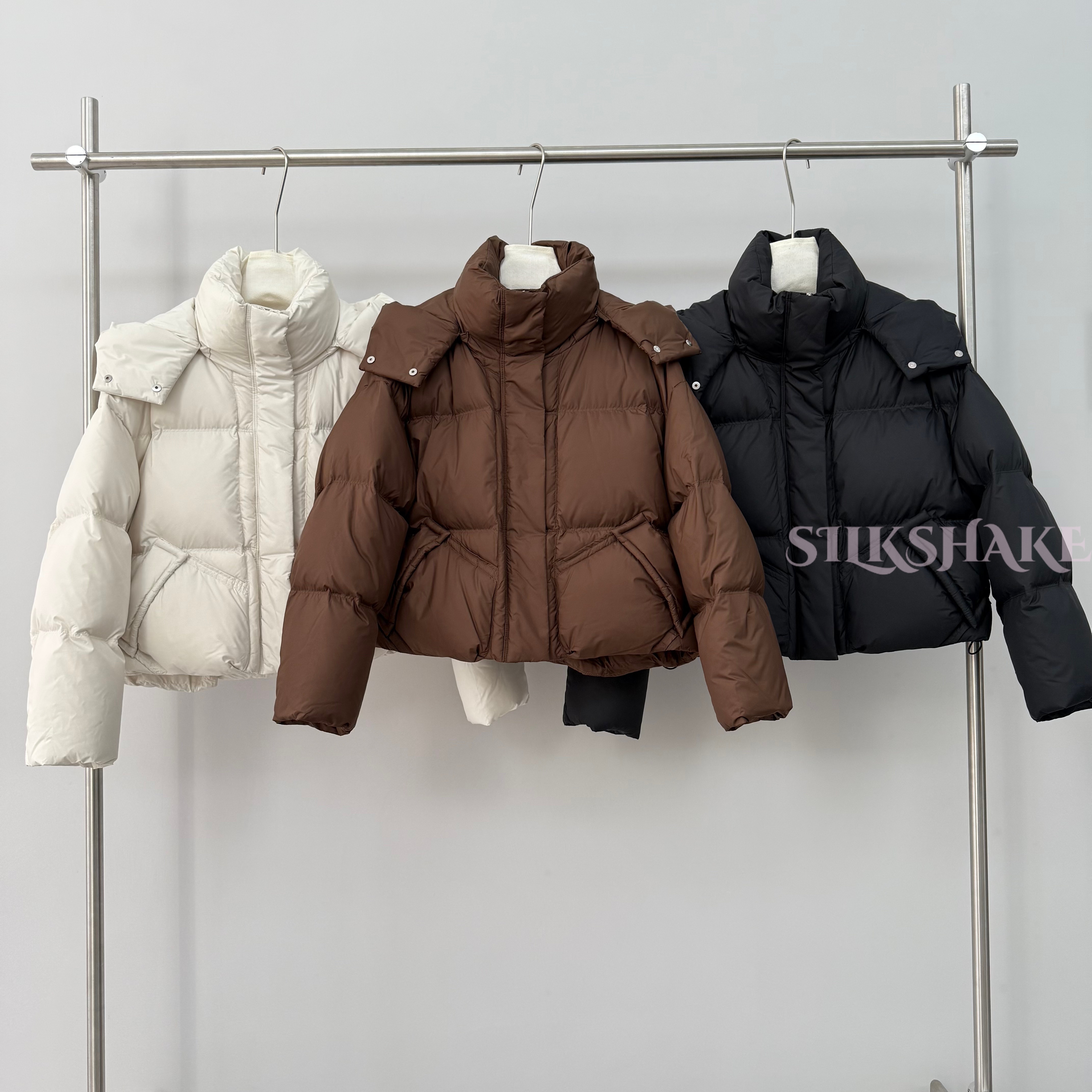 90白鸭绒短款加厚保暖羽绒服女