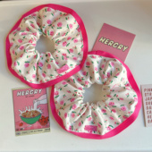 玫粉少女宠物围巾布偶德文约克夏防脏口水巾猫狗出游围嘴碎花围兜