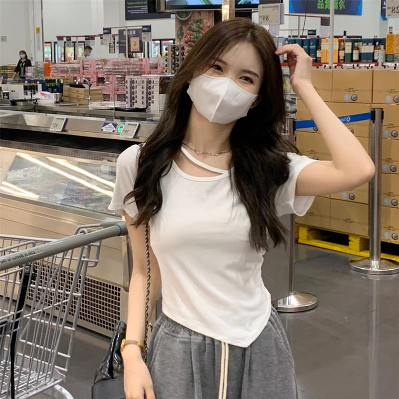 不规则设计感短袖T恤女