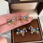新品 限时9折 彩色小马耳钉女轻奢设计小众高级感精致锆石耳环耳饰