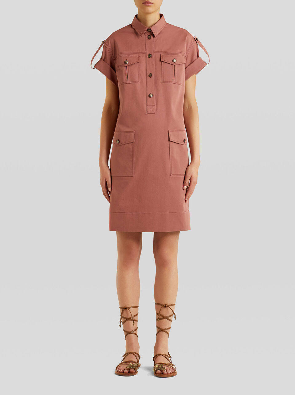 军旅风.垂坠柔顺天丝短袖直身连衣裙